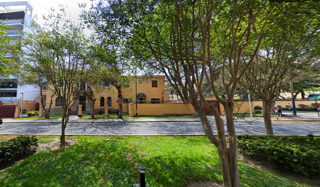 Terreno en Esquina en Venta en San Isidro – Calle Santo Toribio
