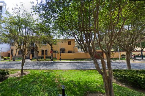 Vista general del terreno en esquina ubicado en el corazón de San Isidro.
